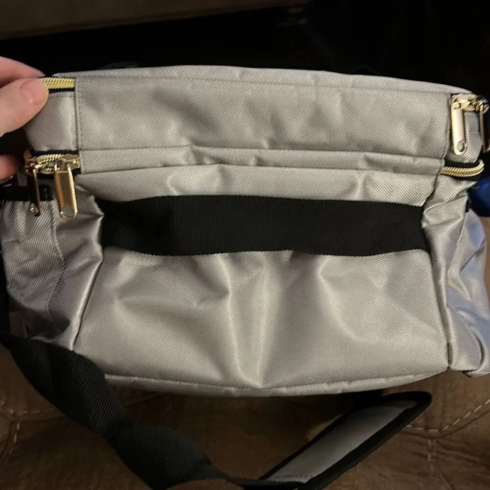 Breastmilk‎ Cooler Baby Bag, with Multiple pockets & Changing Pad. Grey.